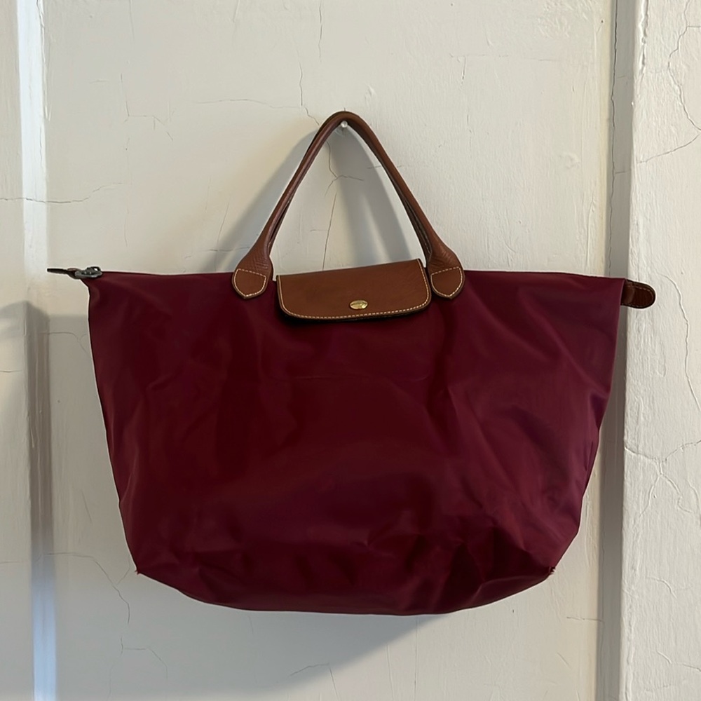 Longchamp le pliage foldable bag in burgundy